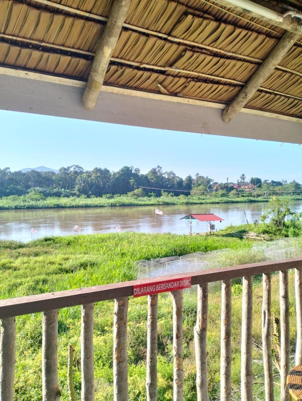 Resort D Rumah Bonda River View Kuala Kangsar Exterior foto